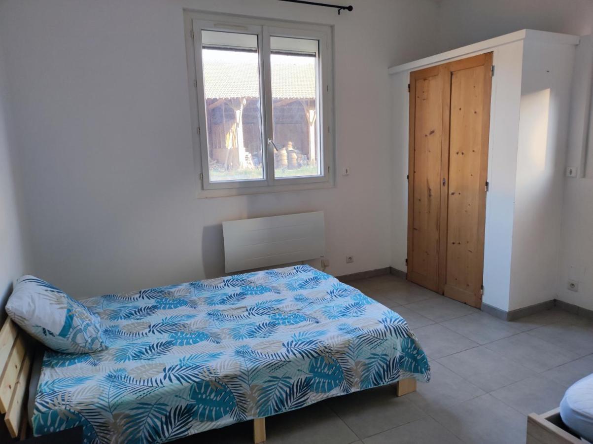 Appartement Dans Partie De Mas En Camargue Arles Bagian luar foto